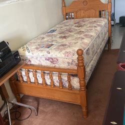 Head , Footboard & Bed Frame 