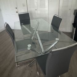Mesa De Comedor De Cristal Con 4 Sillas Modernas 