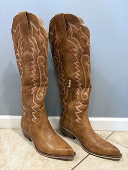 Women’s Boots 8