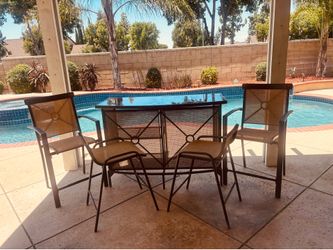 Outdoor Bar with 4 Chairs