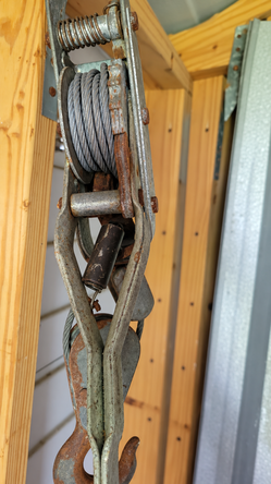 Vintage Manual Cable Puller / Come Along Ratchet Hoist