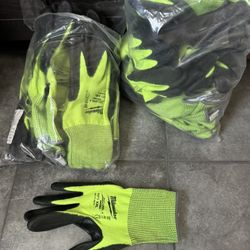 Brand NEW Milwaukee gloves 