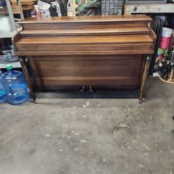 Free Piano