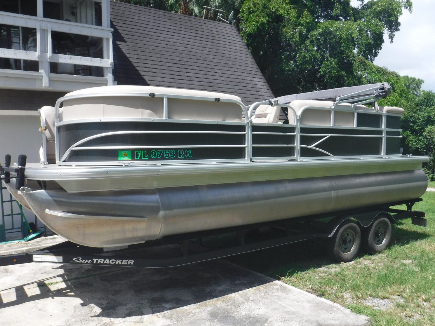 2017 Pontoon Boat, 20' Party Barge, Sun Tracker, 90hp Mercury & 2003 Dodge Truck