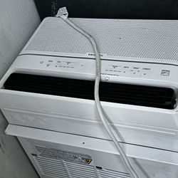 Toshiba AIR Conditioner 10000 Watts WiFi Enabled