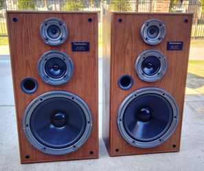 vintage Technics 3 Way Floor Speaker System SB-CR77