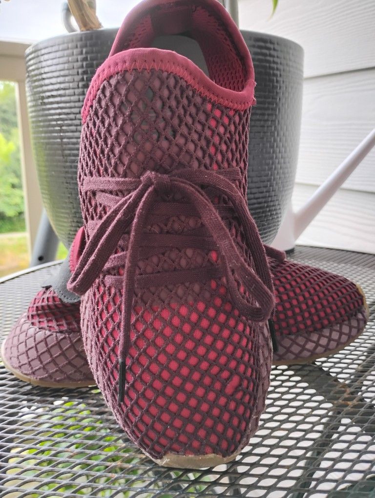 Adidas Deerupt Runner Size 5.5 – Collegiate Burgundy Sneakers