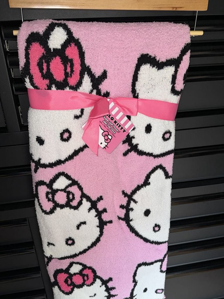 Hello Kitty Blanket