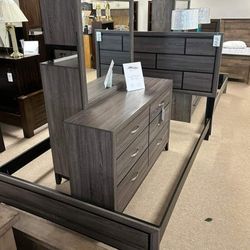 Akerson Gray Panel Bedroom Set