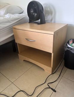 Desk / nightstand / side table / shelf / drawer