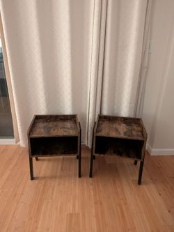 Like new! Rustic Industrial Nightstand Set of 2