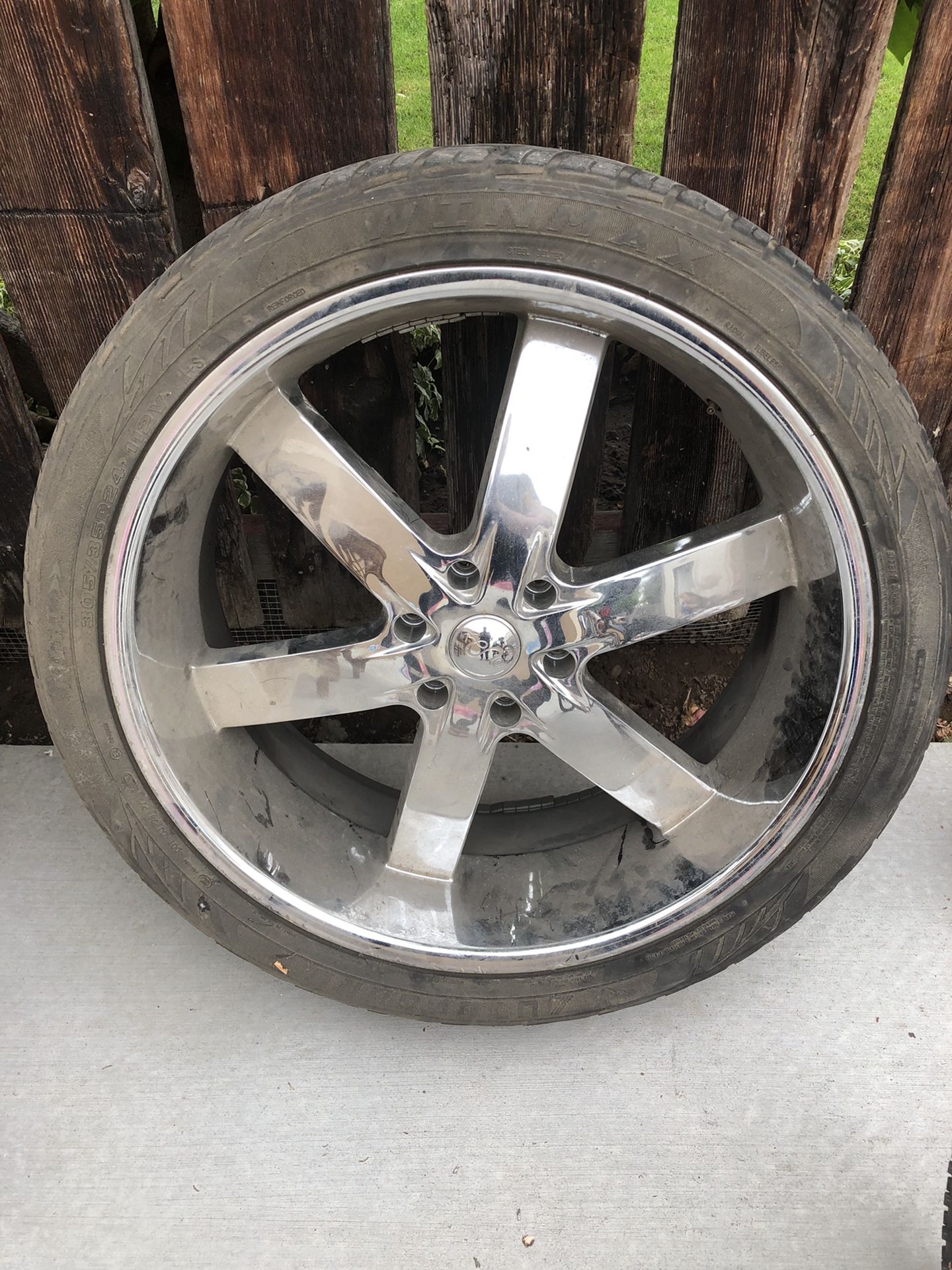 24’ Tires And Wheels