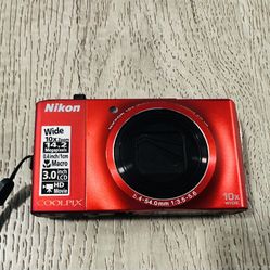 📷 Nikon Coolpix S8000 Digital Camera – Red