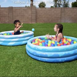 Round blue ball pit w/ 200 Balls