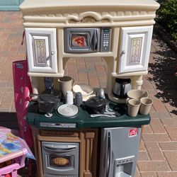 STEP 2 Play Kitchen