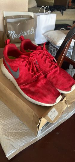 9.5 red and grey Nike Roshe Run sneakers - excellent condition