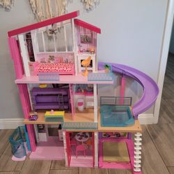 Barbie Dreamhouse Dollhouse with Pool, Slide and Elevator