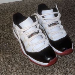jordan 11 low s10