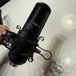 Maono Black XLR 3-Pin Condenser Microphone NO DESK CLAMP!