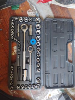 Socket Wrench Set with Case