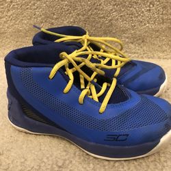 Under armour basketball shoe (Stephen curry shoes)