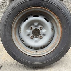 1972 Datsun 240z spare wheel