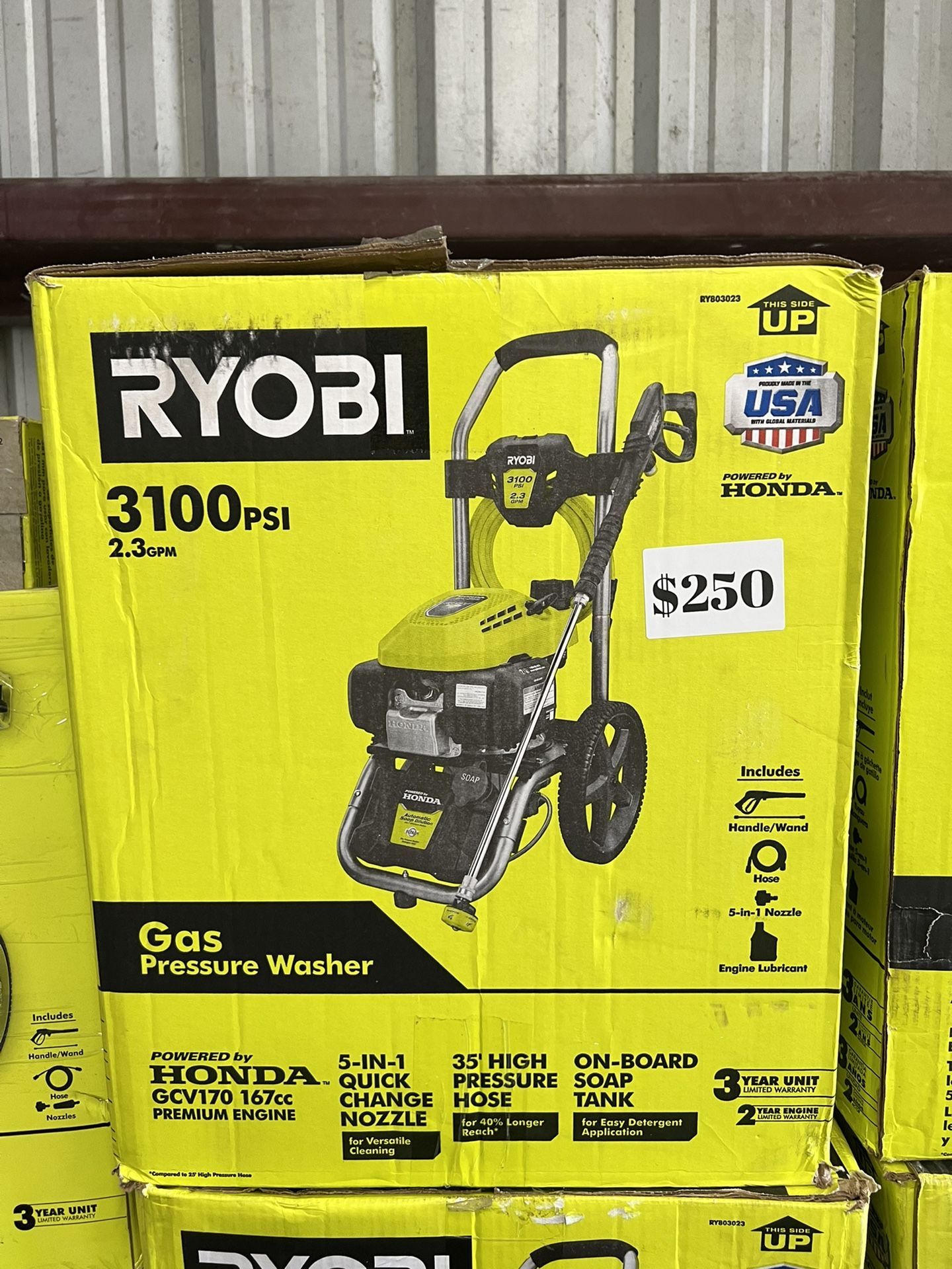 RYOBI 3100 PSI 2.3 GPM Cold Water Gas Pressure Washer Honda