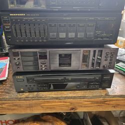 Marantz ST-60  tuner/amplifier combo. No remote. Nakamichi BX-300 cassette deck.
And TEAC RW-CD22 cd player.