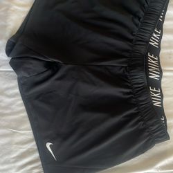 Nike Shorts 