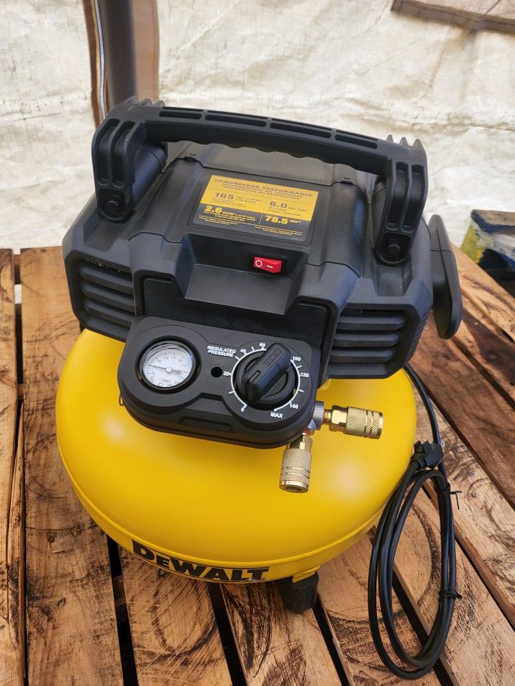 DEWALT

6 Gal. 165 PSI Electric Pancake Air Compressor

