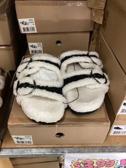 Women's Fuzzy Sherpa Slides Black Size 8 — $5.99