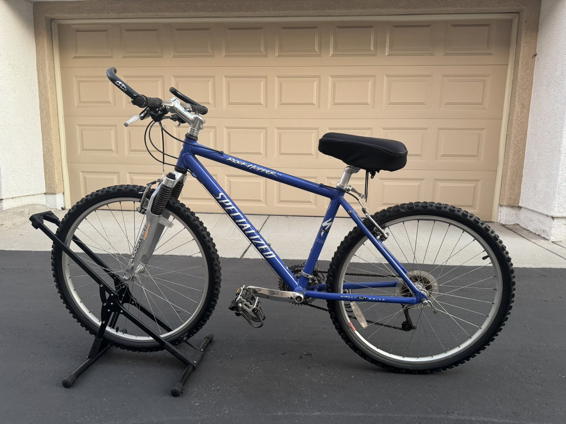 Specialized Rock Hopper Mountain Bike