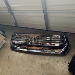 Toyota tundra front grill