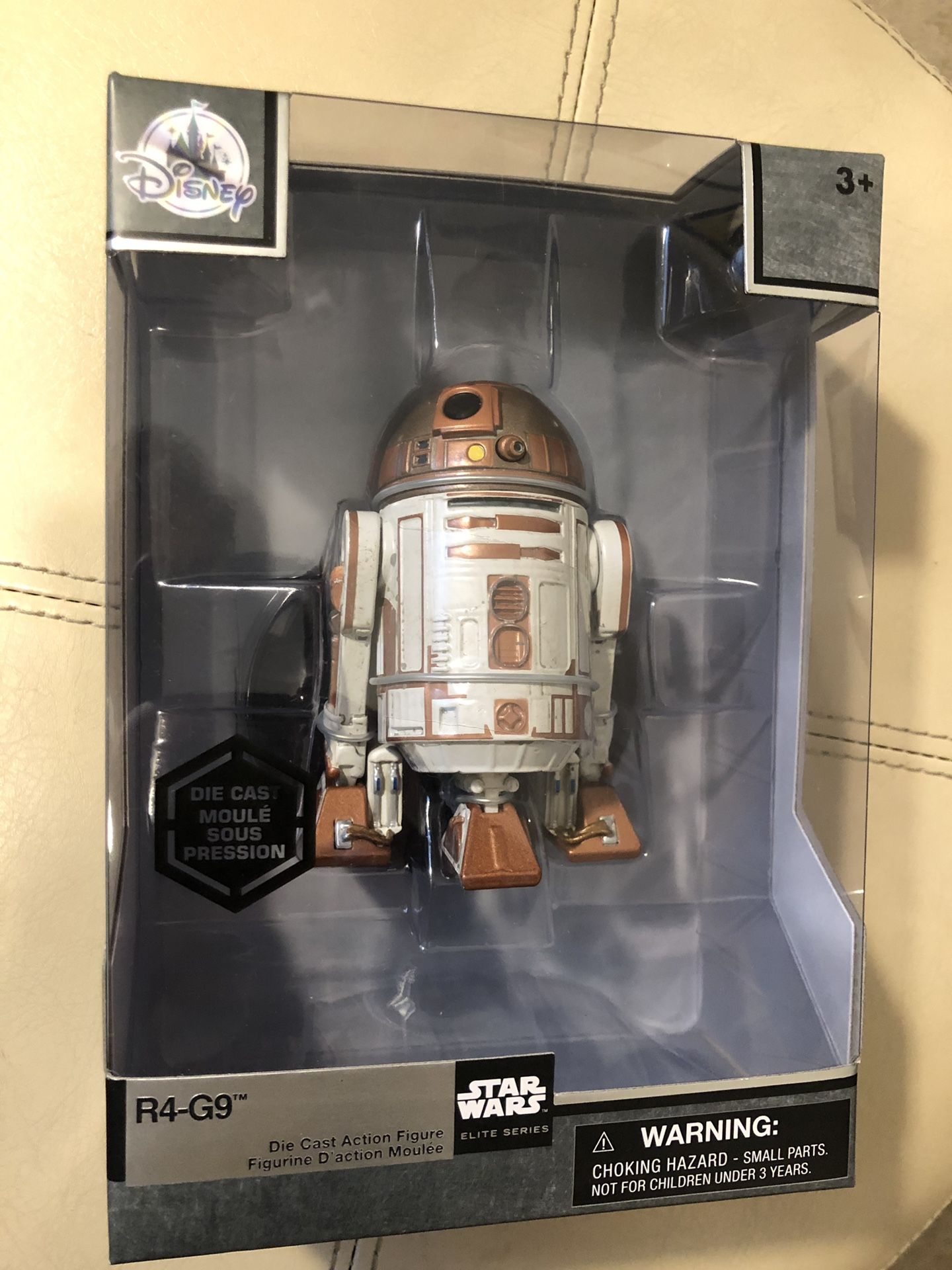 Star Wars Elite Series R4-G9 Disney Store Exclusive NIB!
