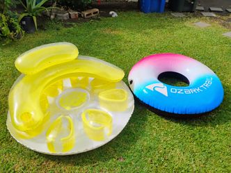 Pool floats