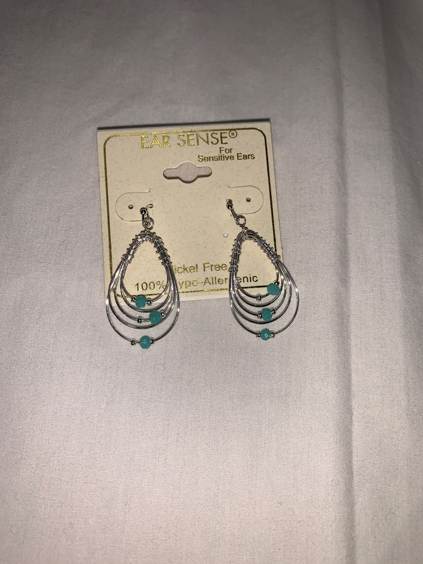 Brand new earring for sensitive ear paid 9 dollars I will take 5