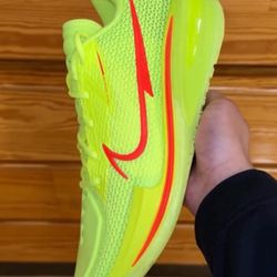 Air Zoom G.T. Cut EYBL Volt Bright Crimson Size 10.5,11,12