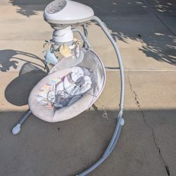 Fisher Price Snuggapuppy Cradle and Swing