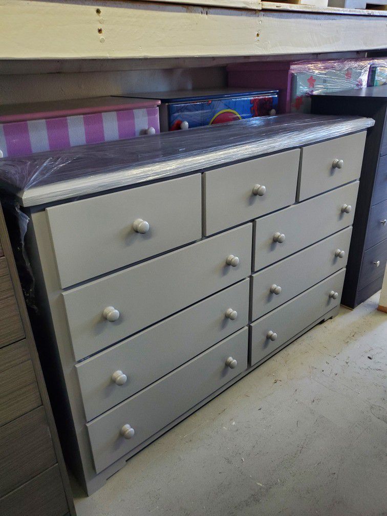 New Gray Solid Wood 9 Drawer Dresser Available In Other Colors 