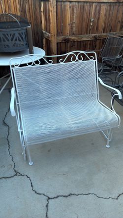 Woodard Metal Patio Swing.🌴😎