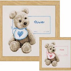 Vervaco Bear with Bib On Aida (14 Counted Cross Stitch Kit 10.5"X10.5" NEW