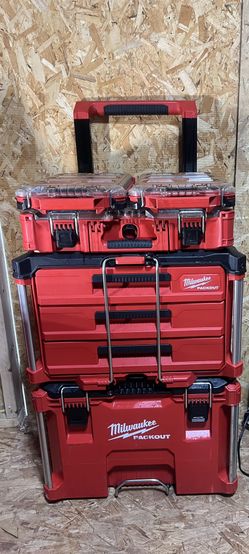 MILWAUKEE PACKOUT