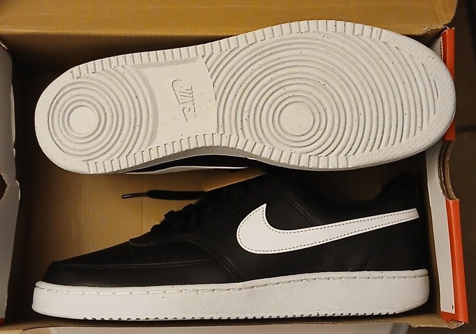 Nike. New