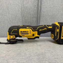 DeWALT CORDLESS OSCILLATING MULTI-TOOL (DCS354) + 3.0ah BATTERY