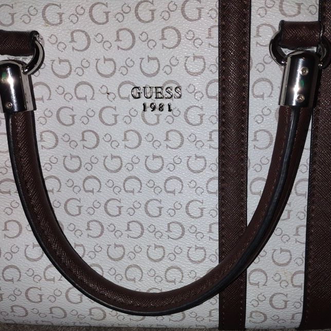 2pcs Guess Crossbody Bag / purse With Inside Bag. for Sale in Corona, CA -  OfferUp