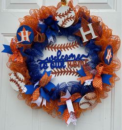 Astros Wreath