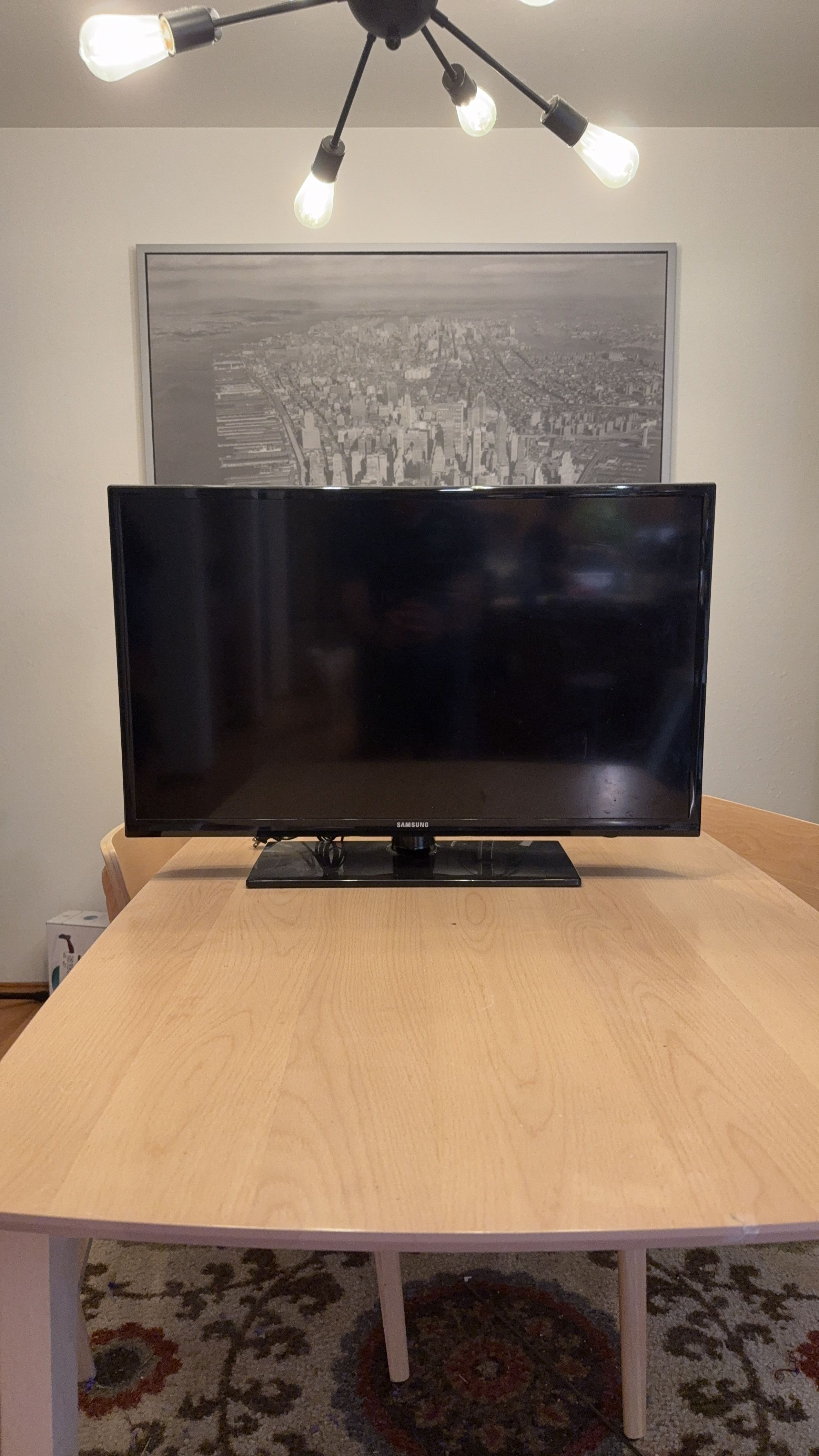 Samsung 32" LED TV - Great Condition!