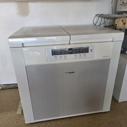 Kimchi Refrigerator.  Good Working Condition.  Samsung Brand.
