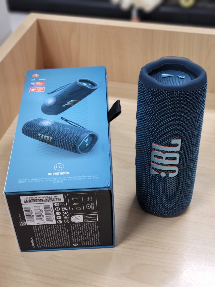 Speaker JBL Flip6 New In Box. Firm Price.