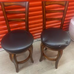 2 Stools Chairs 